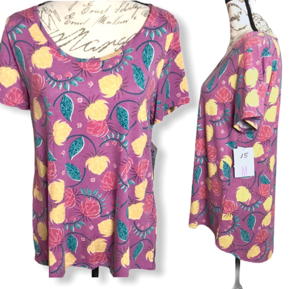 M/Medium Lularoe Classic Tee- NWT